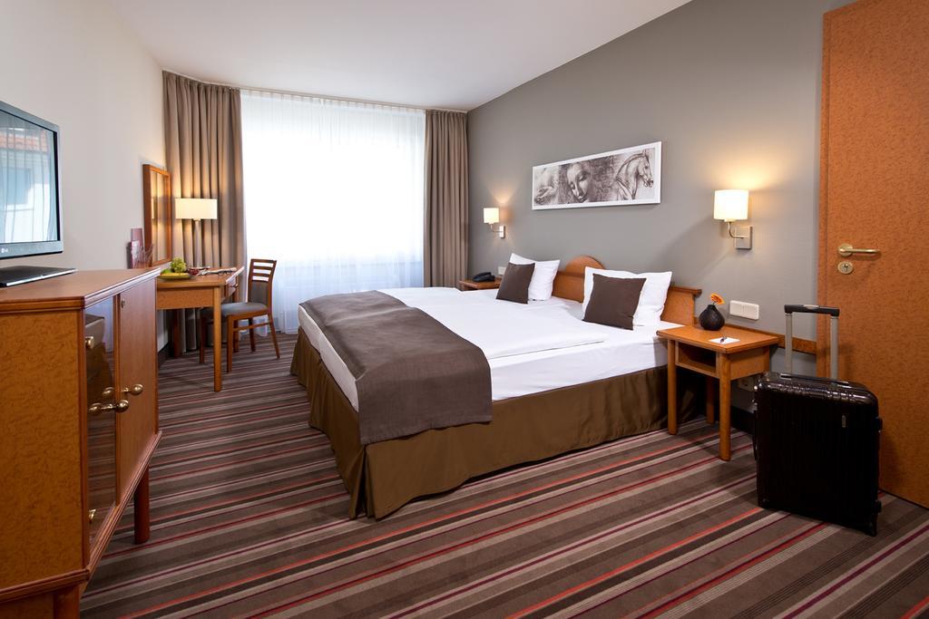 Leonardo Hotel Hamburg Airport Oda fotoğraf